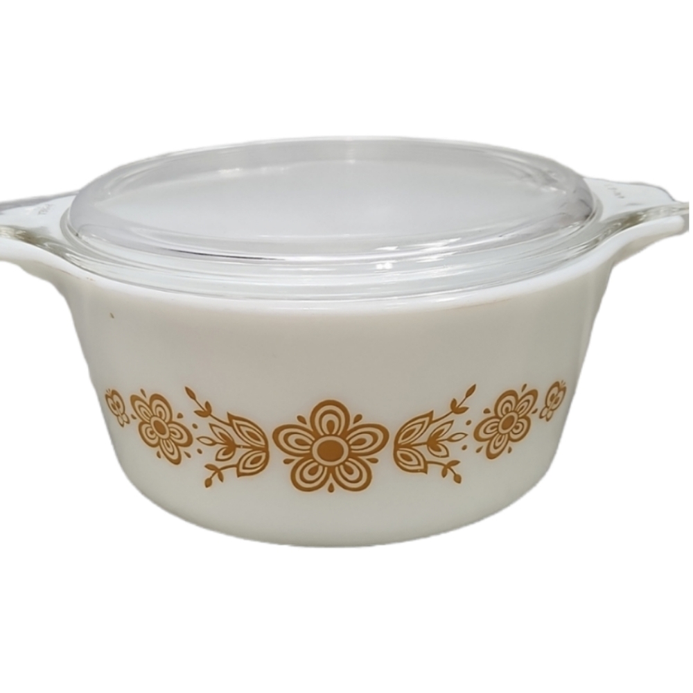 Vintage Pyrex Butterfly Gold Round Casserole Dish with Lid - Picture 5 of 11